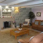 別荘 Large 3 Bedroom Near Ruffec *