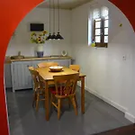 Large 3 Bedroom Near Ruffec 別荘 *