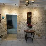 Large 3 Bedroom Cottage Near Ruffec