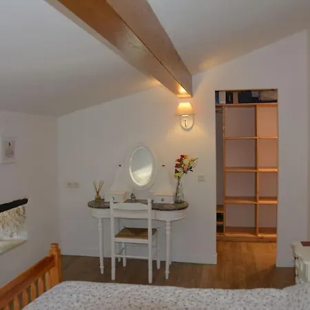 Vakantiehuis Large 3 Bedroom Near Ruffec Bernac (Charente)