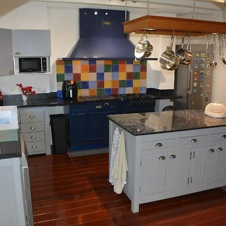 Large 3 Bedroom Near Ruffec *
