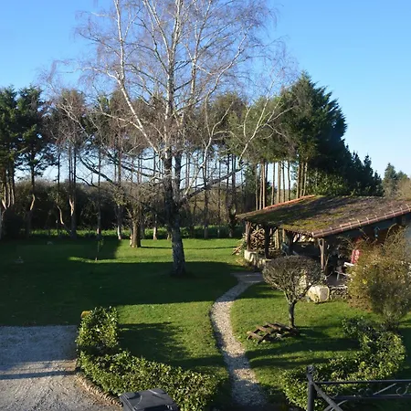 Large 3 Bedroom Near Ruffec Bernac