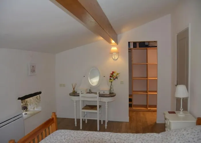 Vakantiehuis Large Near Ruffec Bernac (Charente)